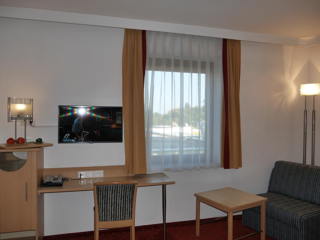 Hotel Garni Hoechschmied Lassnitzhoehe Exterior foto